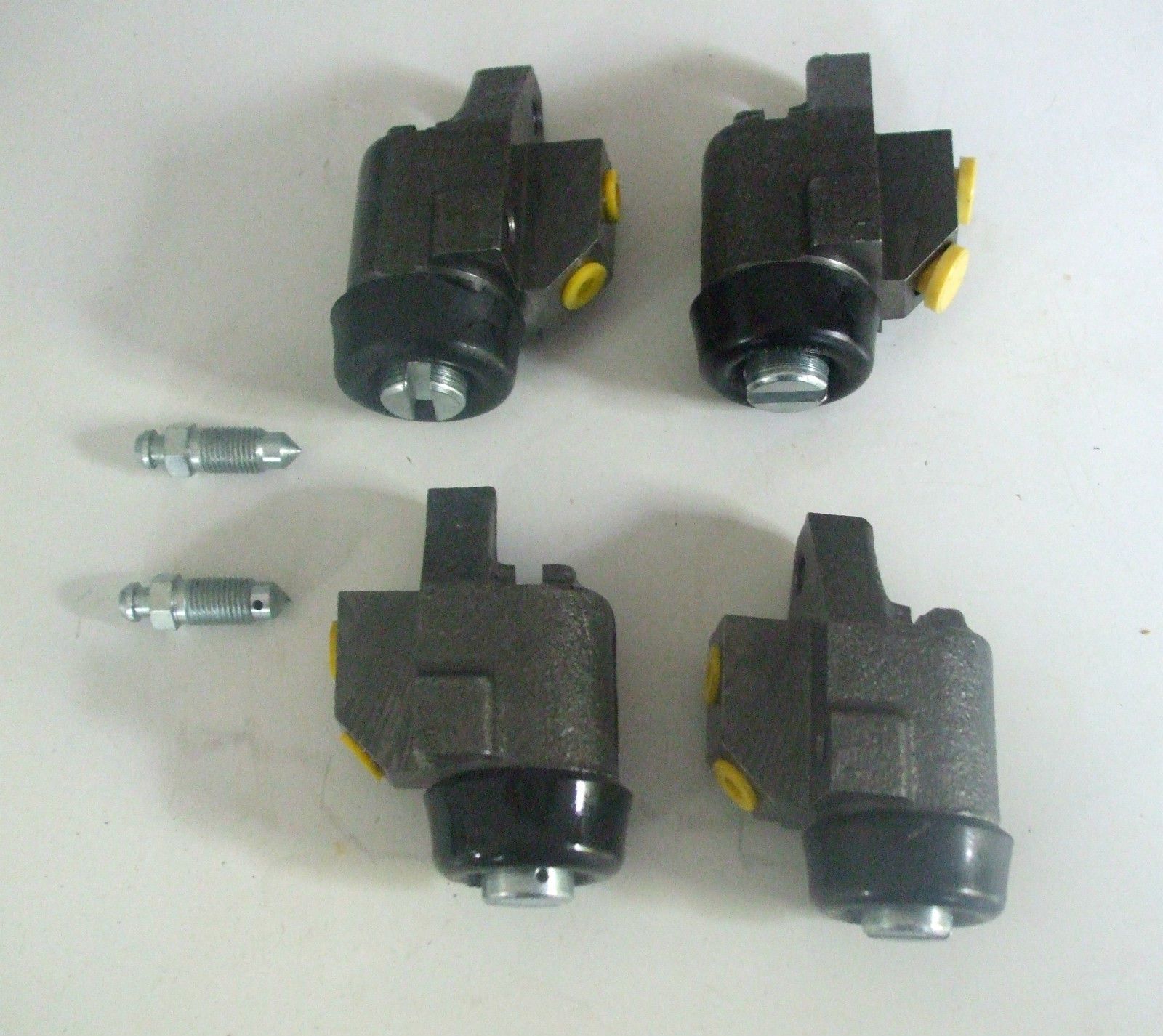FRONT BRAKE WHEEL CYLINDERS x4 (Mini Parts) (1969- 84)