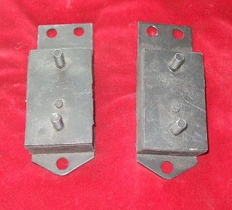 ENGINE MOUNTS x2 (Elva Courier 1500cc)