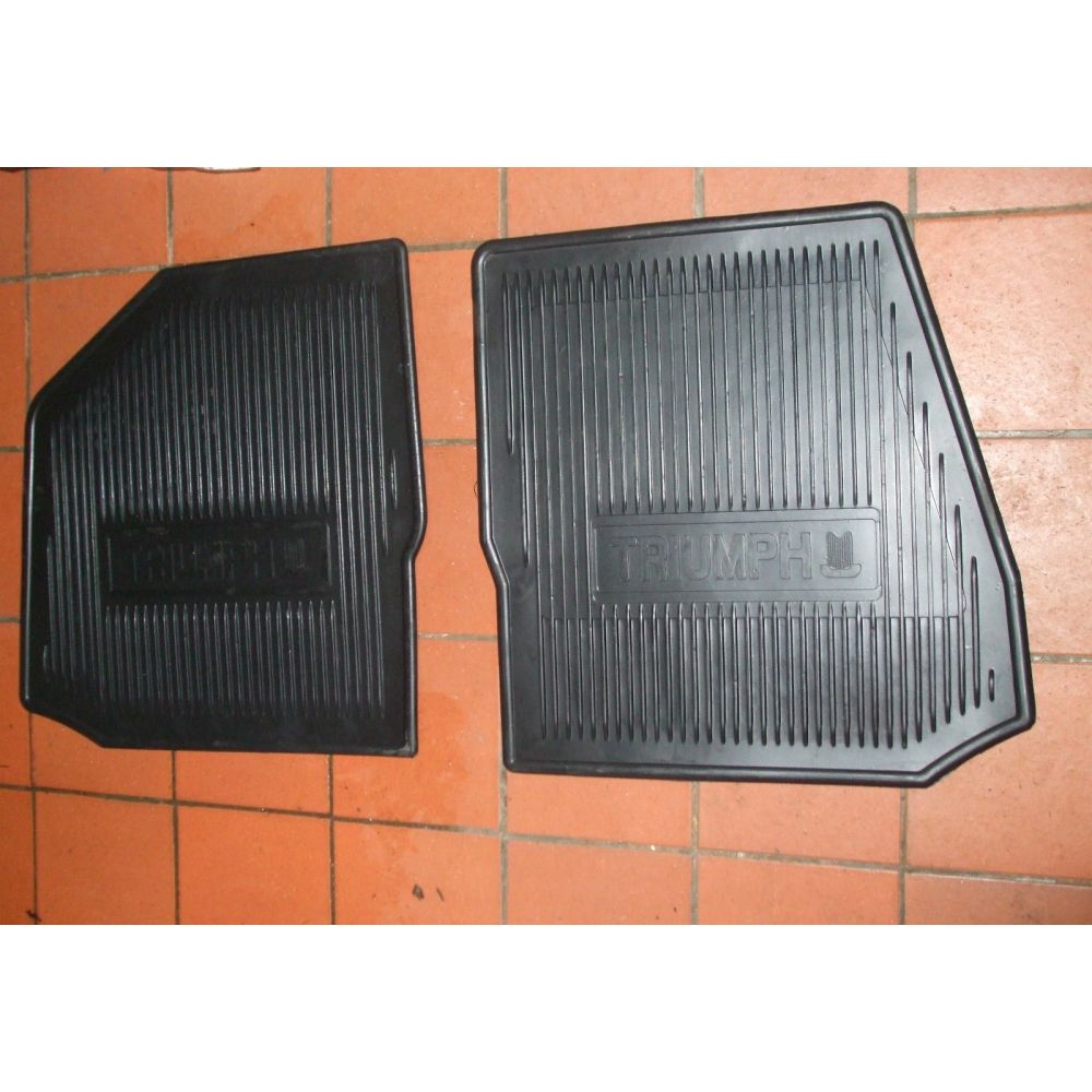 RUBBER FOOTWELL MATS x2 (Triumph Spitfire & GT6) (1962- 81)