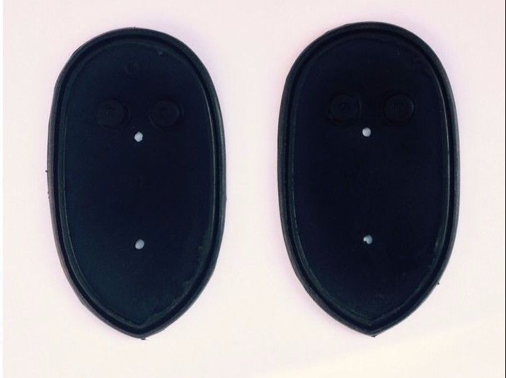 REAR LIGHT GASKET RUBBER SEALS x2 (Triumph TR2 TR3) (1953- 63)