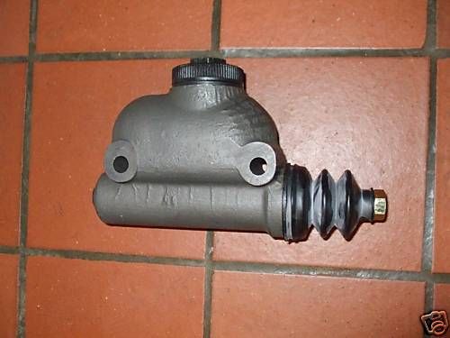 CLUTCH MASTER CYLINDER (Alvis TC108, TD21, TE21 & TF21) (1956- 67)
