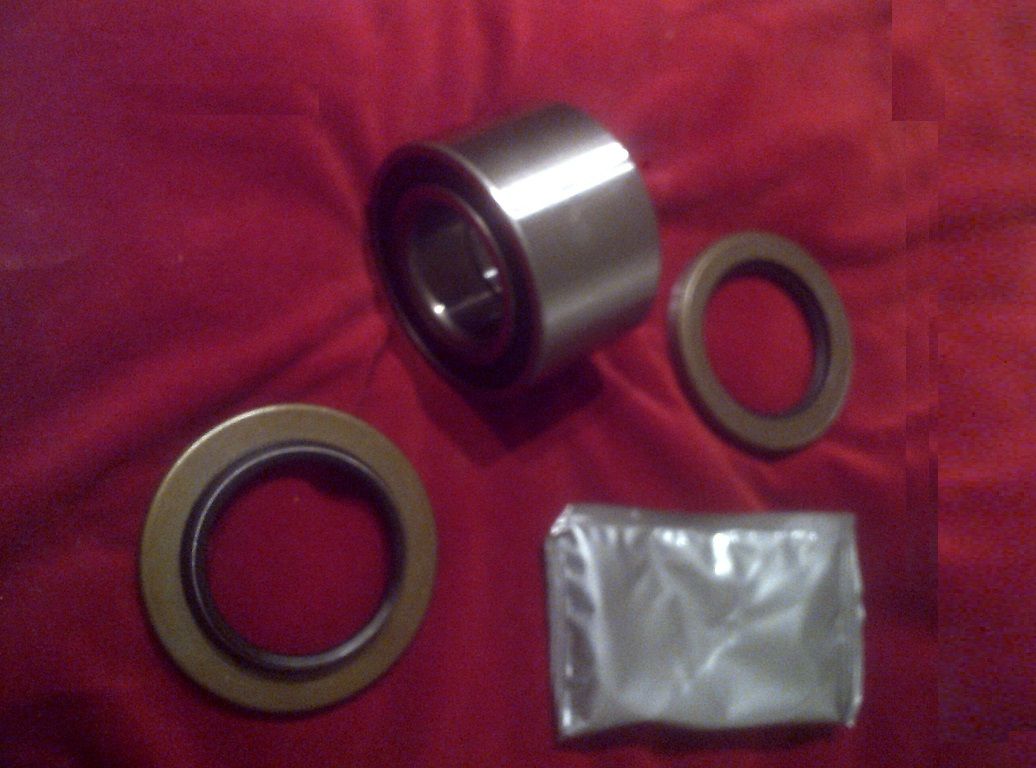 REAR WHEEL HUB BEARING KIT x1 (Ford Consul) (1972- 77)