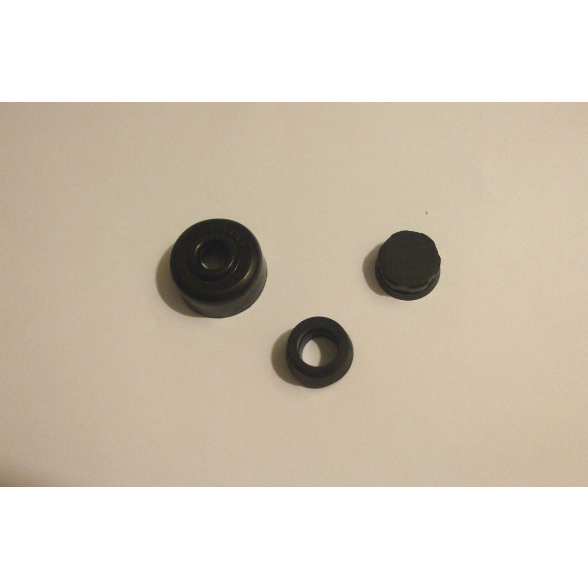 CLUTCH MASTER CYLINDER REPAIR SEALS KIT (Jaguar MkX) (4.2) (1964- Up to Eng No/ 7d52036)