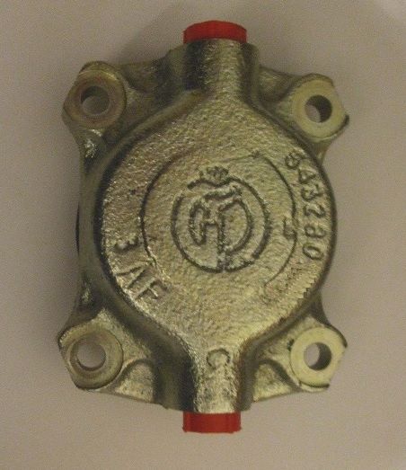 REAR BRAKE CALIPER PISTON & CYLINDER ASSEMBLY (Daimler Limousine DR450) (1961- 68) 