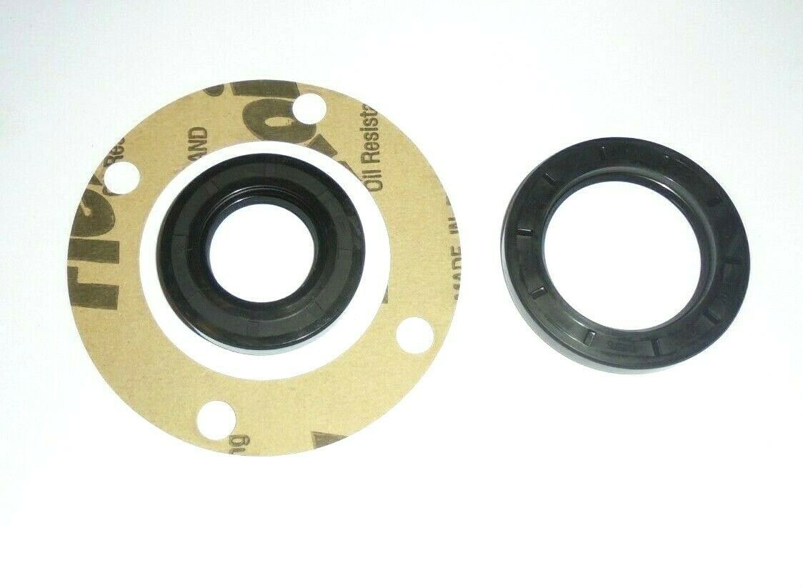 REAR AXLE OIL SEALS & GASKET KIT x1 (Daimler V8 250 Saloon) (1962- 69)  