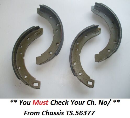 REAR BRAKE SHOES SET (Triumph TR3, TR3a, TR3b) (**Girling 9" **) (** See Ch. No/ **) (**From 1957- 62**)   