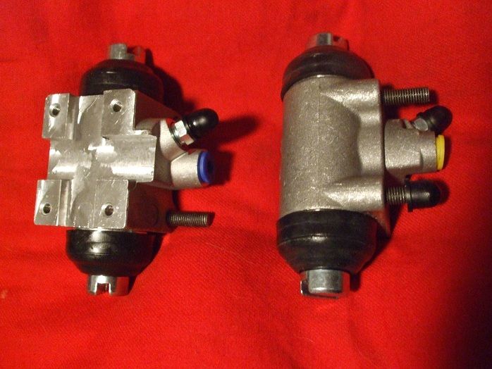 REAR BRAKE WHEEL CYLINDERS x2 (Austin Healey 100 BN1) (1953- 55)