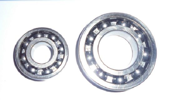 FRONT WHEEL HUB BEARING KIT x1 (Austin 10 Ten) (** 1939- 48 **)  