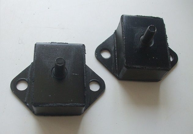GEARBOX MOUNTS x2 (Austin A40 A50 A55 Cambridge) (1954- 61) 