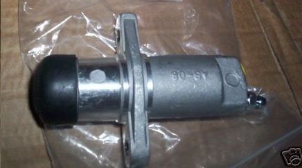 CLUTCH SLAVE CYLINDER (Maserati 3500GT & 5000T) (1958- 65) 