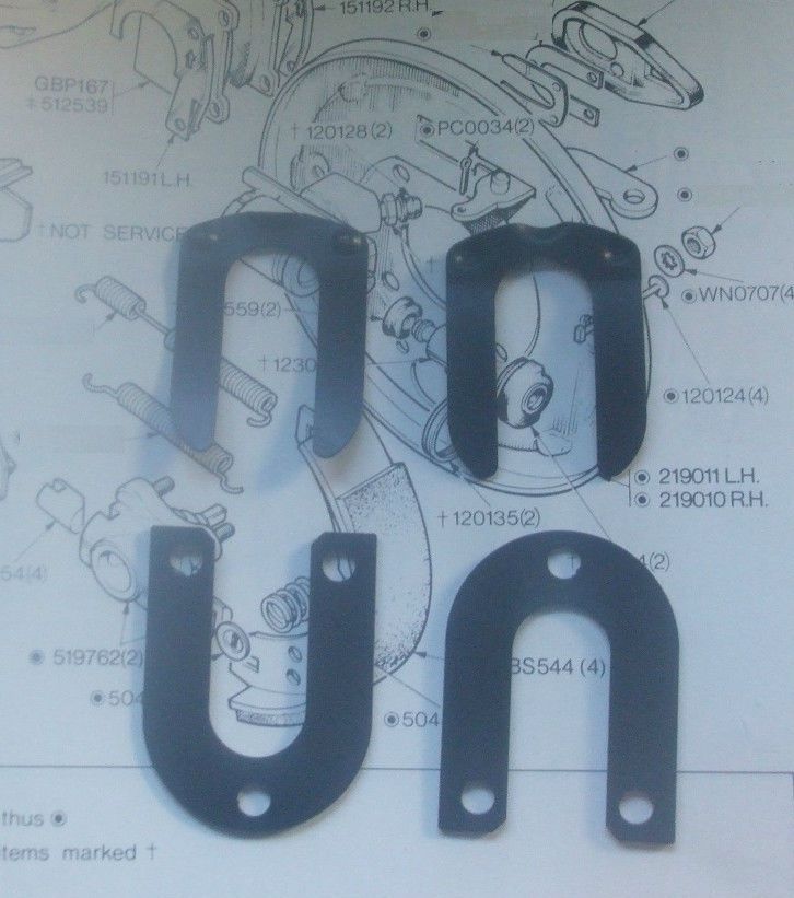 REAR BRAKE WHEEL CYLINDER FITTING CLIPS x4 (Ford Anglia 105e) (1959- 68) 