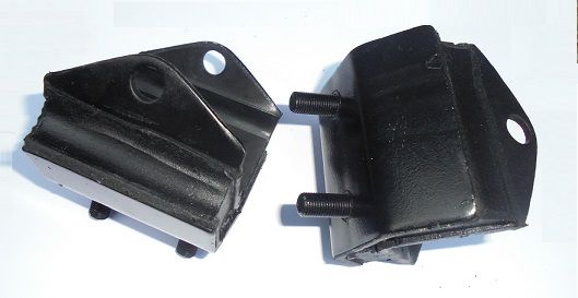 FRONT SUBFRAME (V MOUNTS) x2 (Jaguar MkX) (3.8 & 4.2) (1961- 70) 