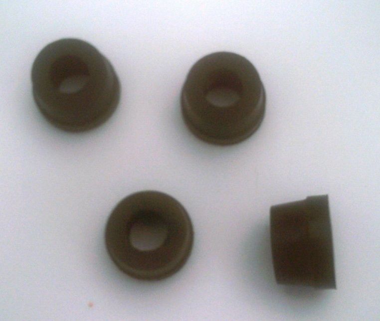 TOP TRUNNION BUSHES x4 (Morris Oxford MO) (1949- 53)