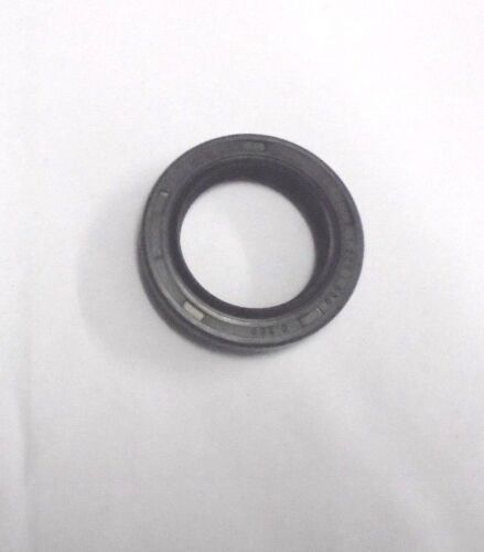 GEARBOX FRONT OIL SEAL x1 (Triumph TR7) (**4 Speed**) (1975- 81) 