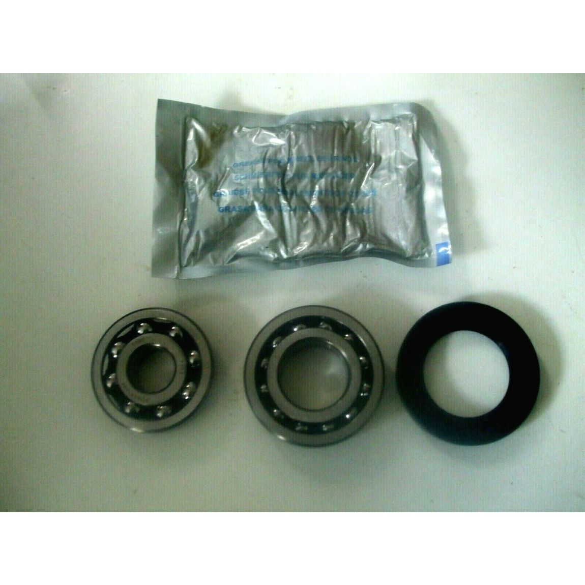 FRONT WHEEL HUB BEARING KIT x1 (MG Midget) (1961- 79) 