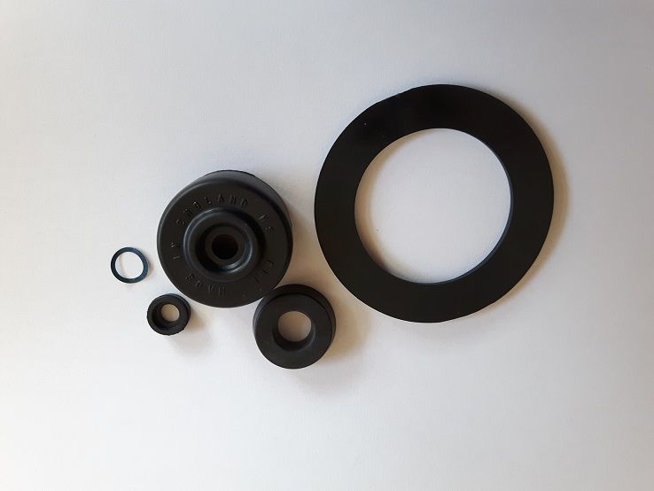 BRAKE MASTER CYLINDER REPAIR SEALS KIT (Reliant Scimitar) (SE4, SE4a, SE4b, SE4c & SE5) (1964- 72)   