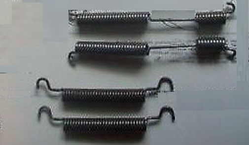 REAR HANDBRAKE SHOE SPRINGS x4 (Alfa Romeo 2600) (Saloon, Sprint & Spyder) (Aug 63- 68) 