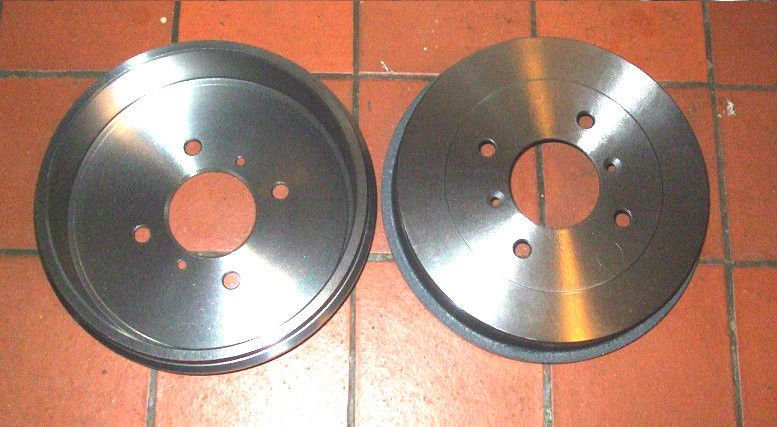 BRAKE DRUMS REAR x2 (Triumph TR4a TR5 TR6) (1965- 76) 