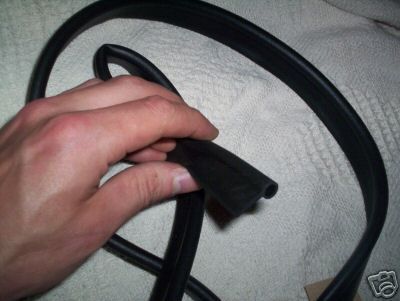 ** WINDSCREEN PILLAR P SEAL (Triumph TR4a TR5 TR6) (1965- 76)