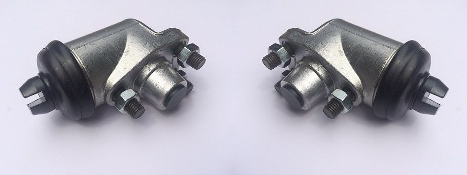 FRONT BRAKE WHEEL CYLINDERS x2 (Jaguar XK140) (1954- 57) 